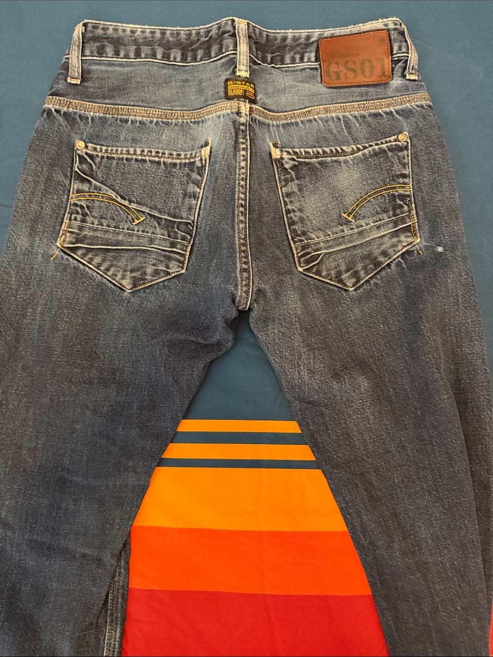 GStar Men's Blue Washed Jeans - Classic Back Pocket Styling